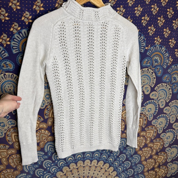 🦋5/20$🦋 cream Knit mock neck Sweater - Picture 2 of 10